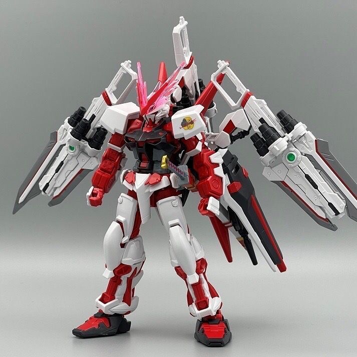 Model Kit Mecha - Kit de montage Gundam Astray à