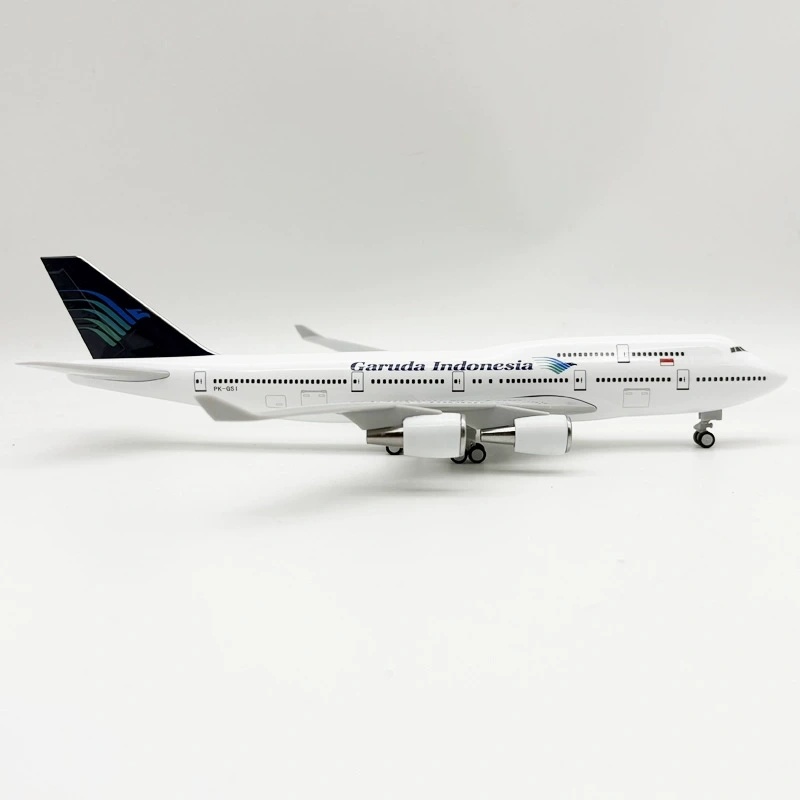 Modèle d'avion 747 à l'échelle - Model Kit Indonesia avis et prix